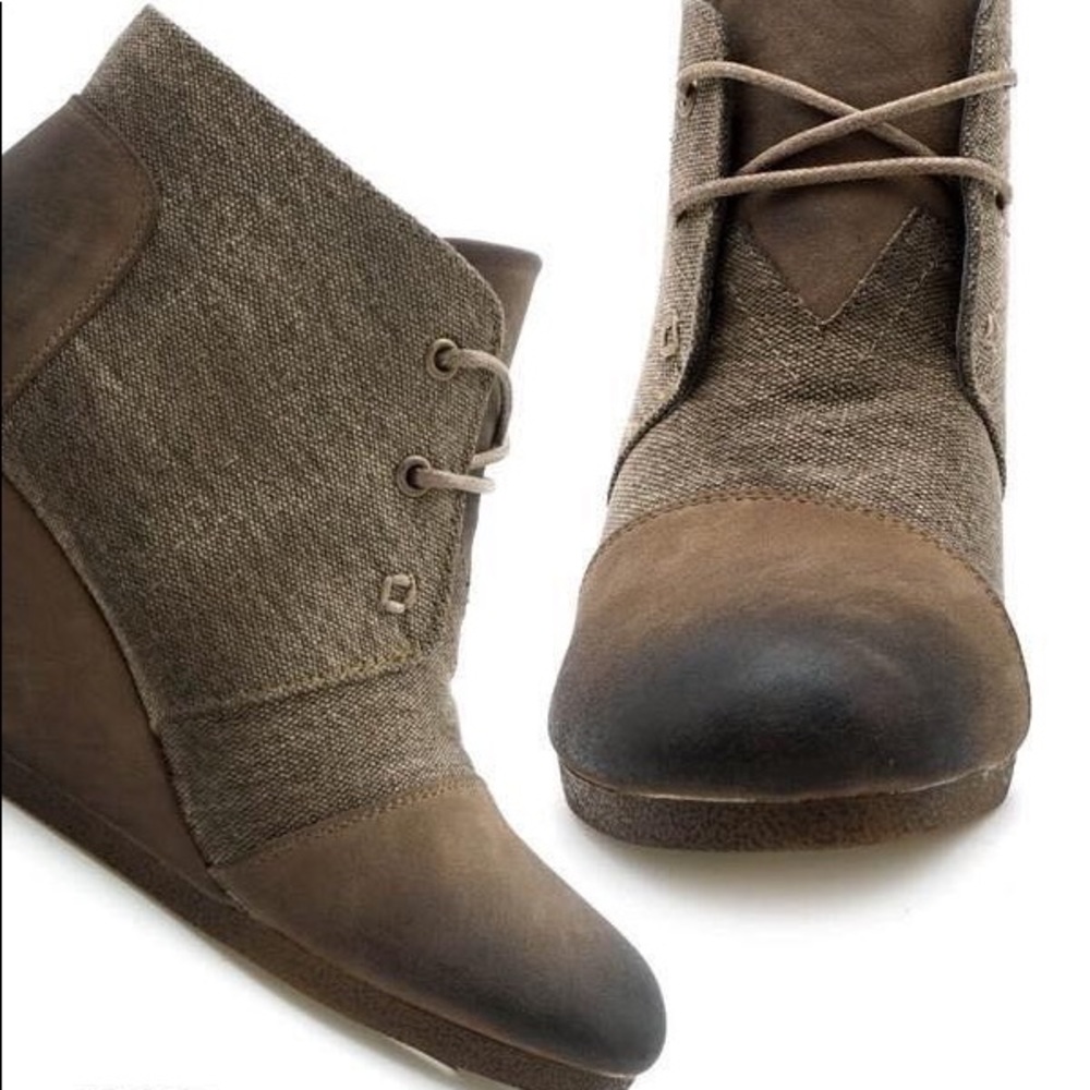 Sabri Lace Up Booties